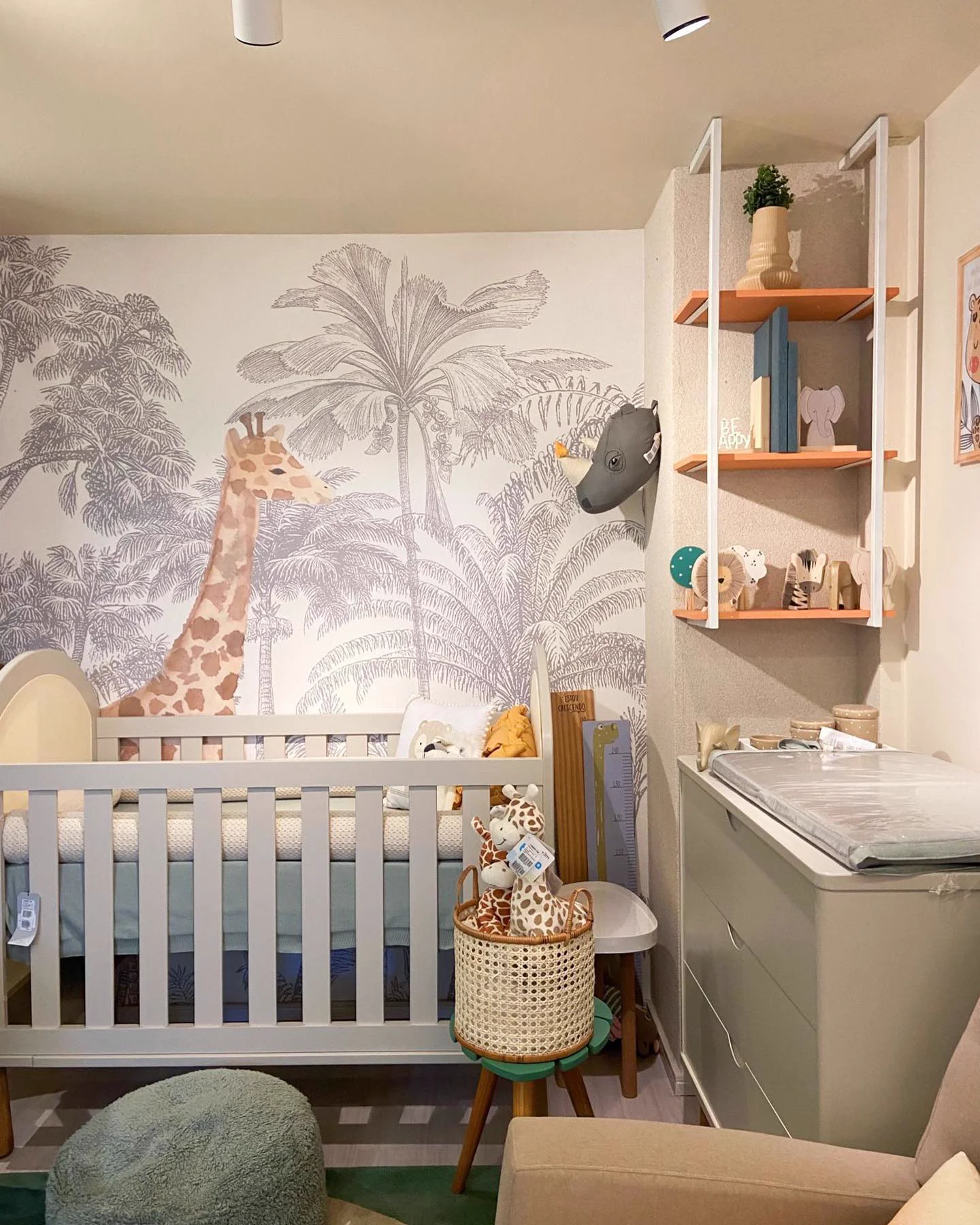 Quarto Infantil Contemporâneo por Virginia Cavalcante
